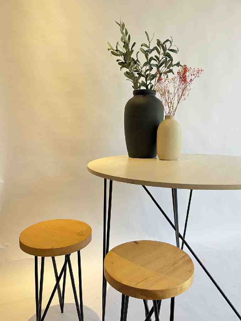 Dining/ Workstation with 2 Stools IMG # 1