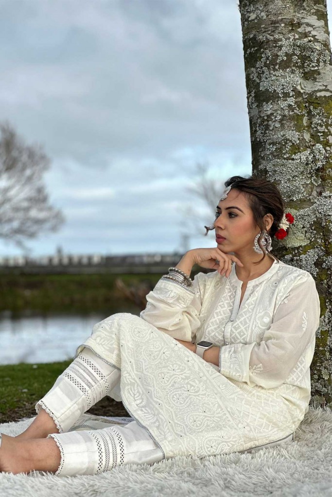 Shadow Embroidery Kurta | White IMG # 1