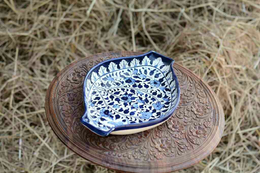 Blue Pottery Oval shape rice tray IMG # 1
