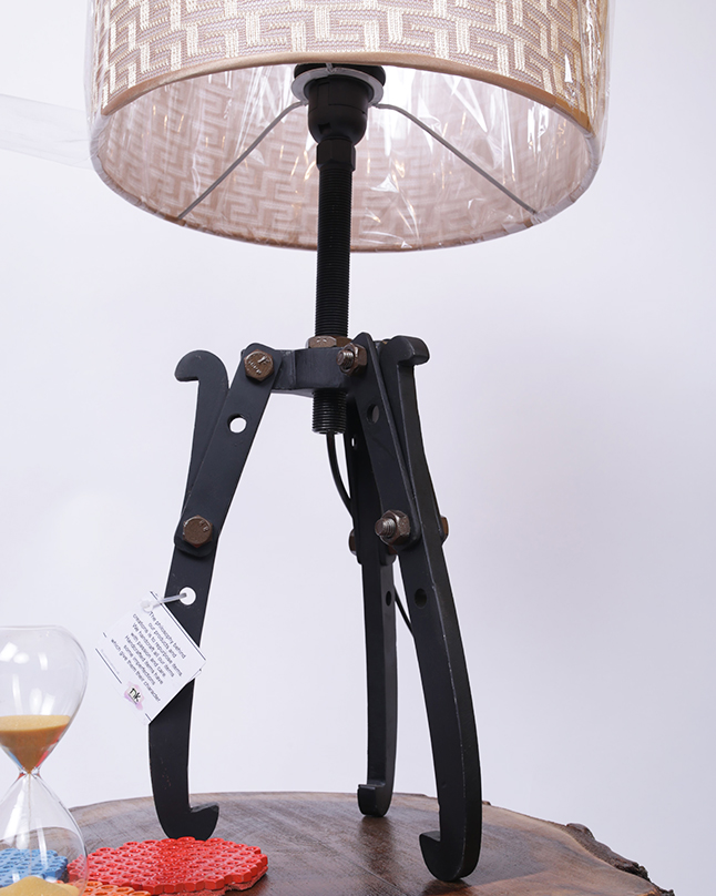 Bearing Puller Lamp