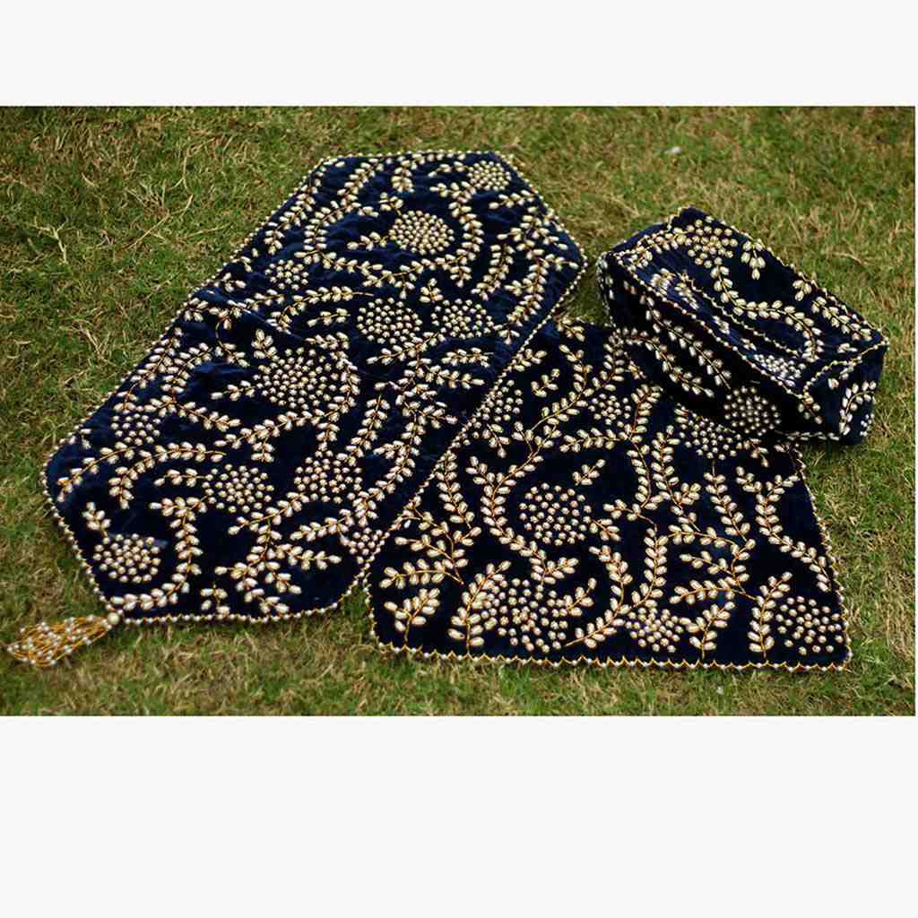 Hand Embroidered cushions set IMG # 1