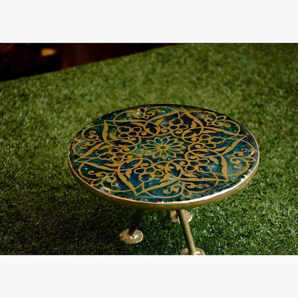 Wooden serving platter tray with steel handles - Duplicate IMG # 2