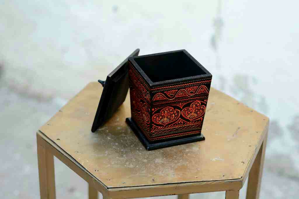 Pen Holder IMG # 1