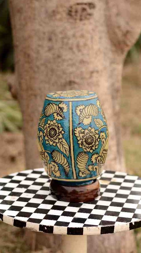 Camel skin lamp    - Duplicate IMG # 1