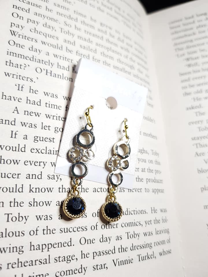Traditional earrings