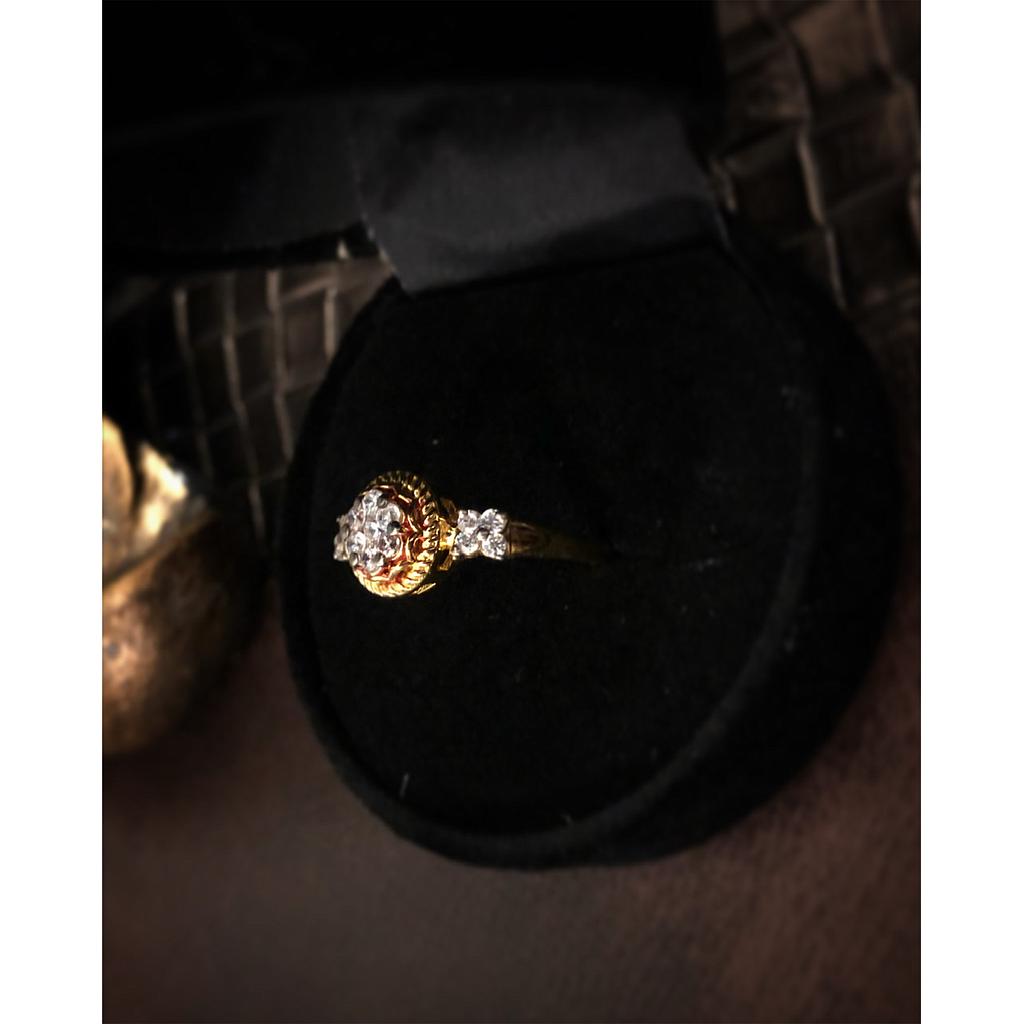 Zircon Classic Ring