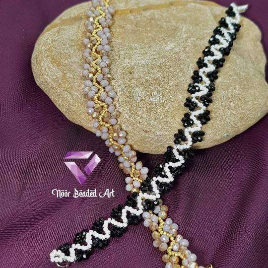 Stylish wavy bracelet