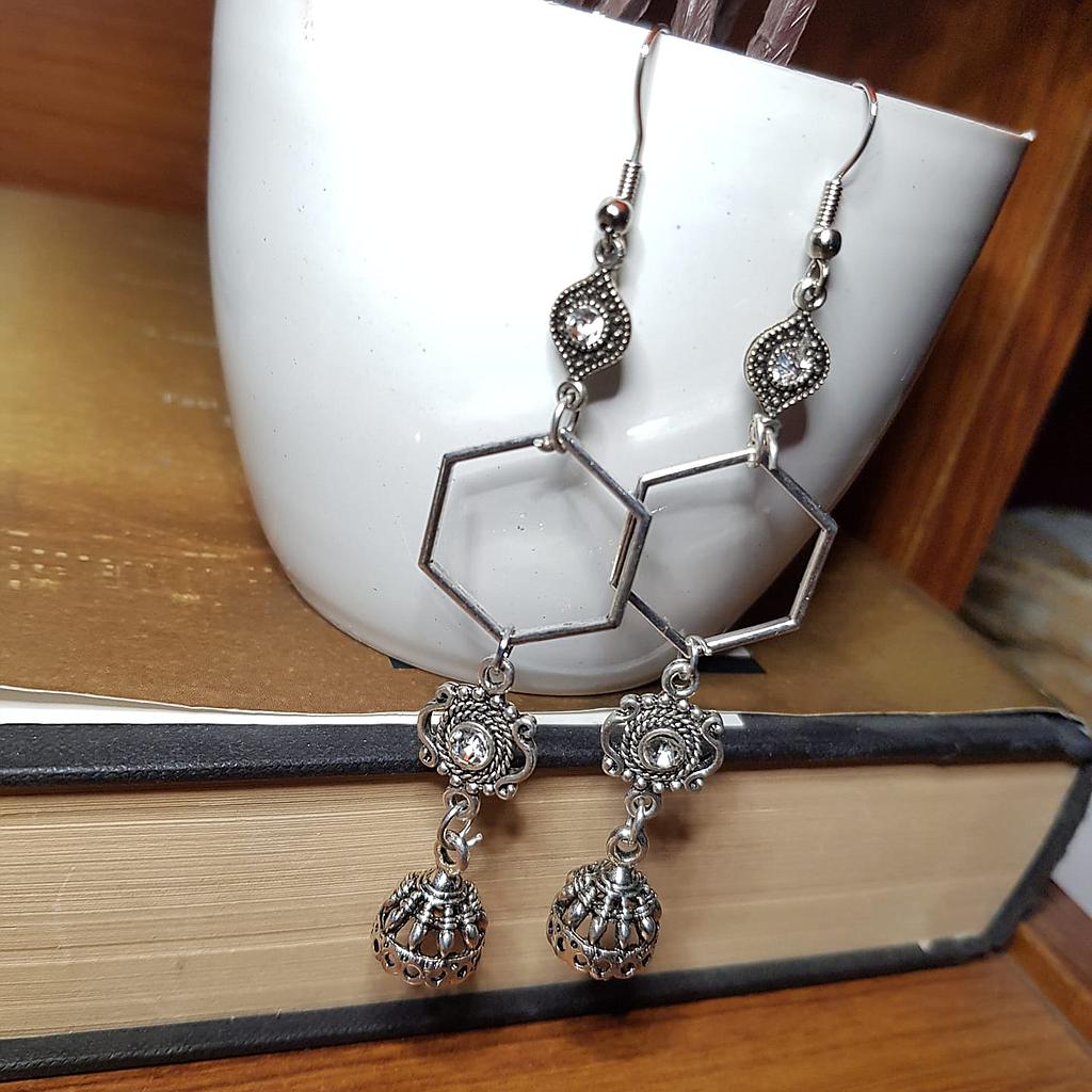 Traditional earrings