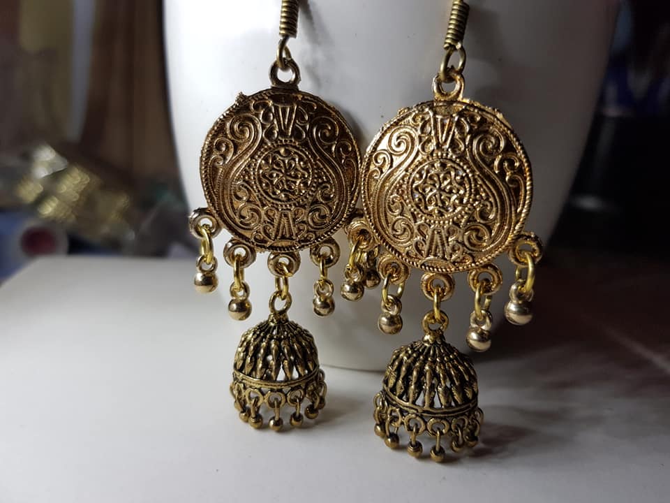 Traditional earrings