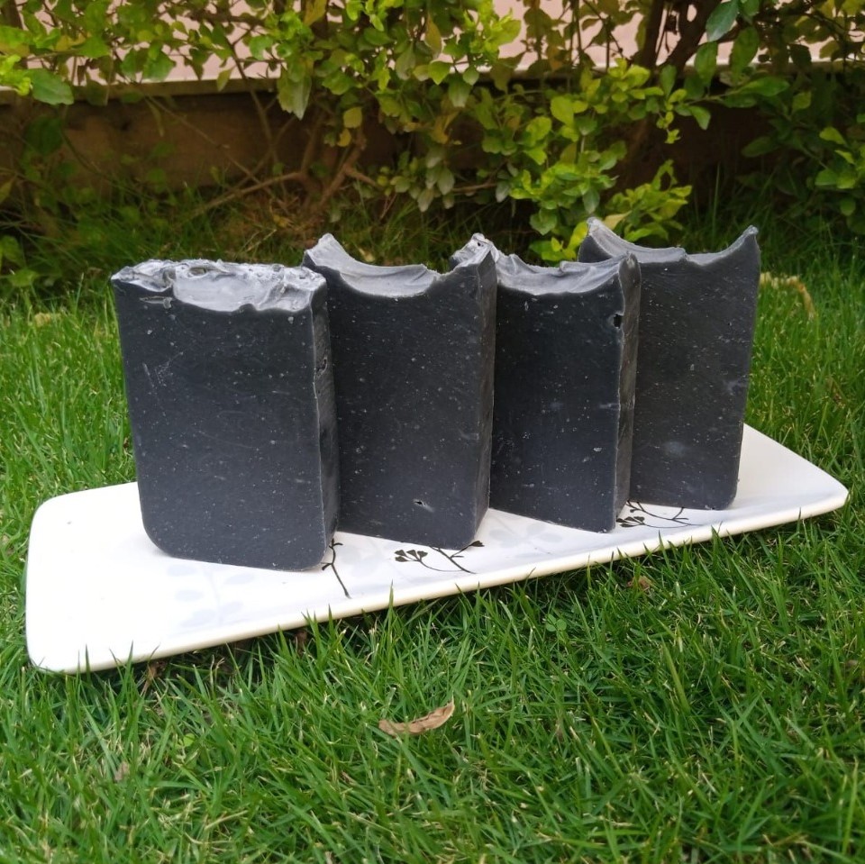 Natural Handmade Charcoal & Tea Tree Body Soap