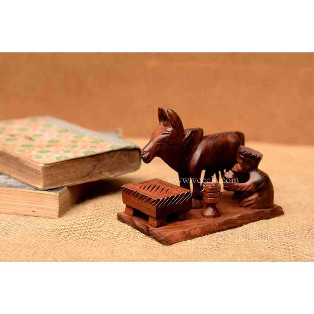 Cultural Wooden Cow Milking Set