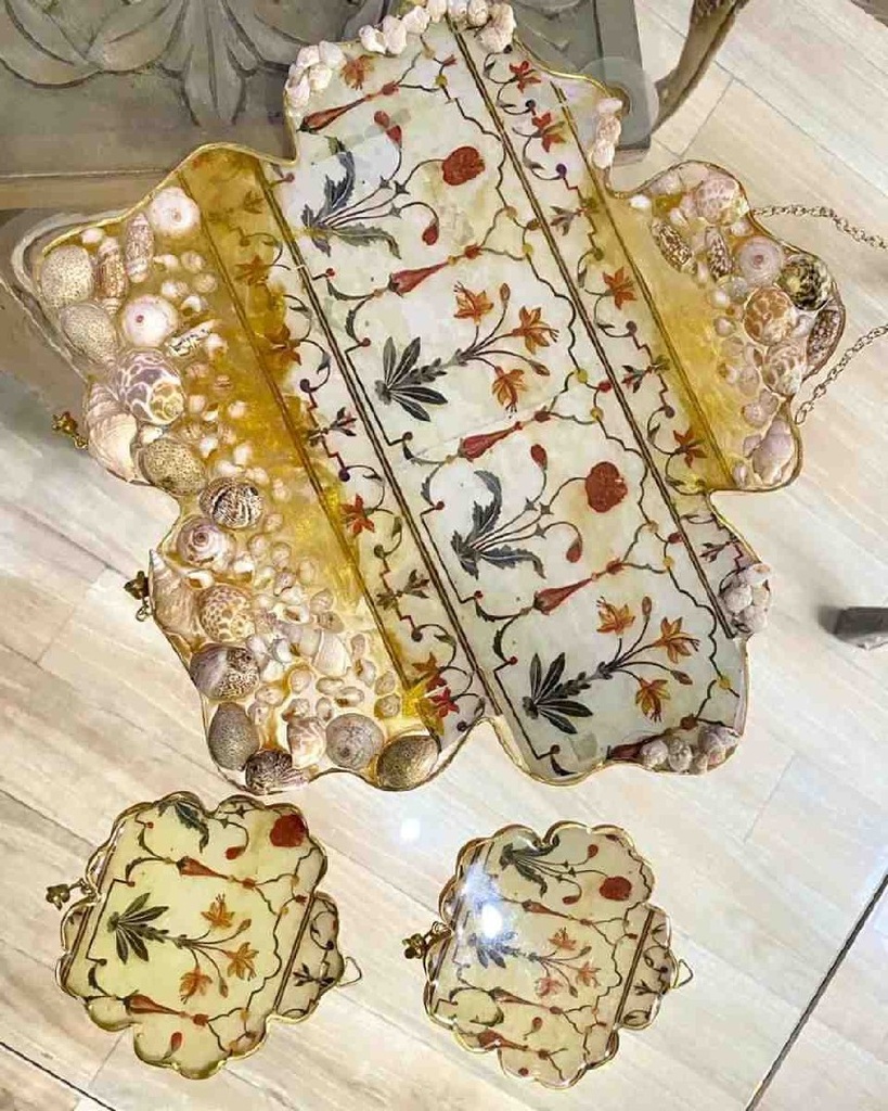 Resin Wall Hanging Set in Mughal Art