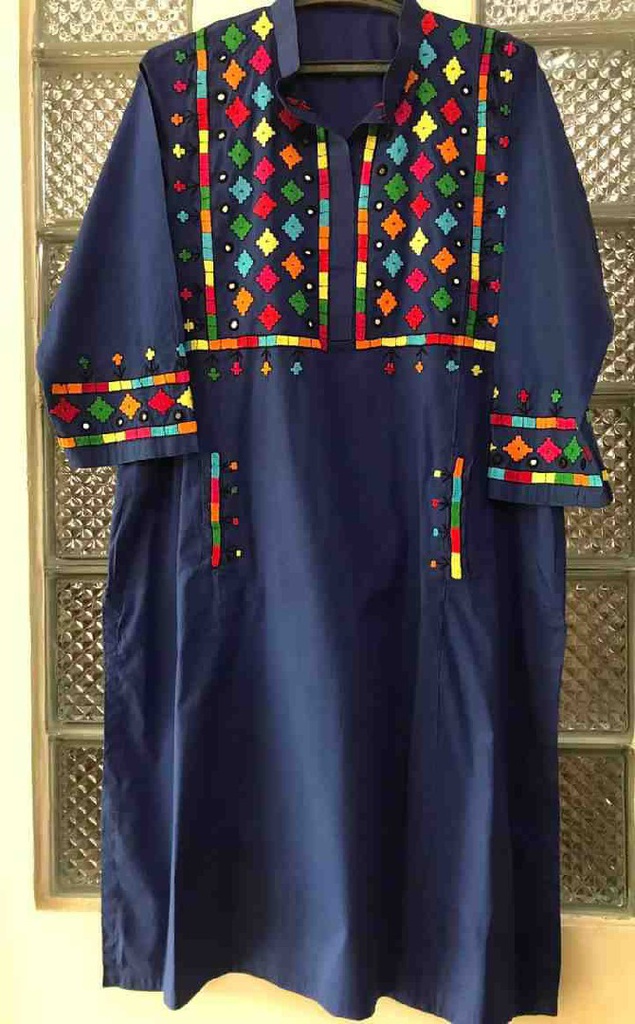 Balochi Embroiderd 3pc Suit with Chiffon Dupatta