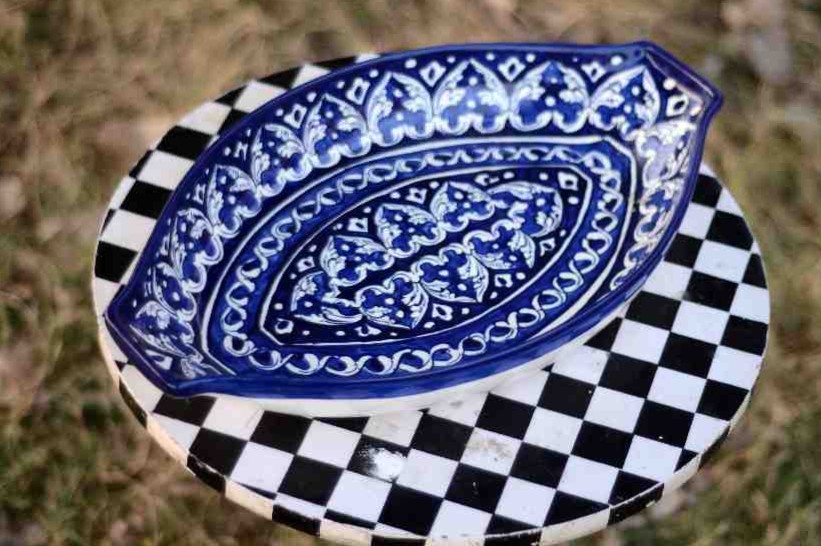 Blue Pottery Rice Bowl / Salad Dish