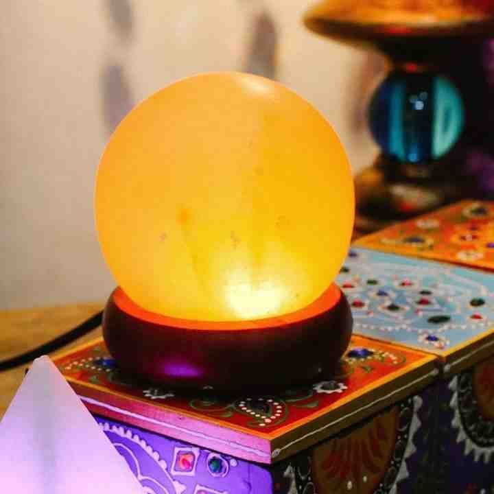 Decorative and Natural Air Purifier Ball Shape Salt Lamp