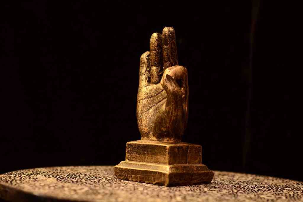 Ok Gesture Finger Hand Statue Sculpture Fiber Statues Decor.