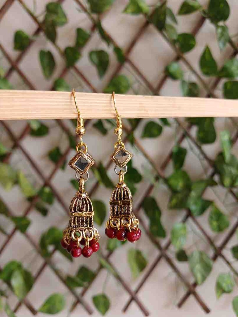 Traditional earrings 