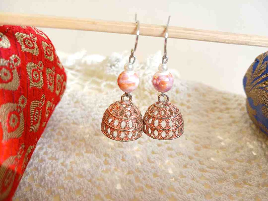 Traditional earrings 