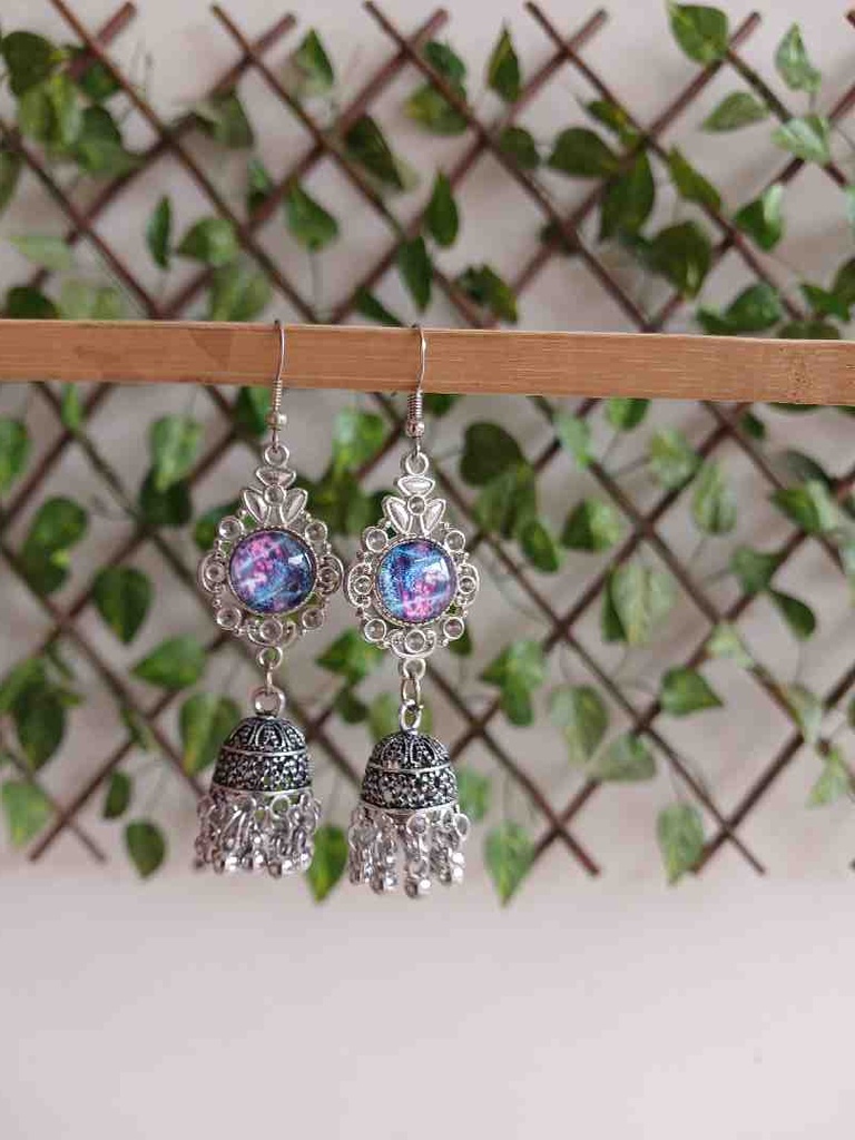 Traditional earrings 