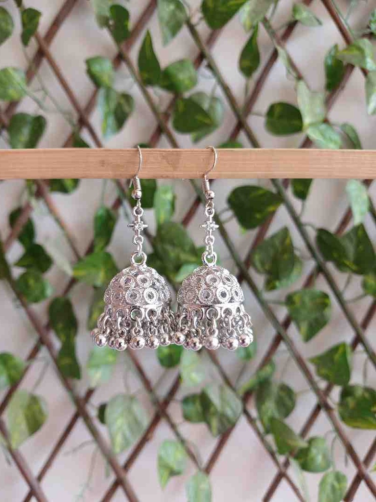 Traditional earrings 