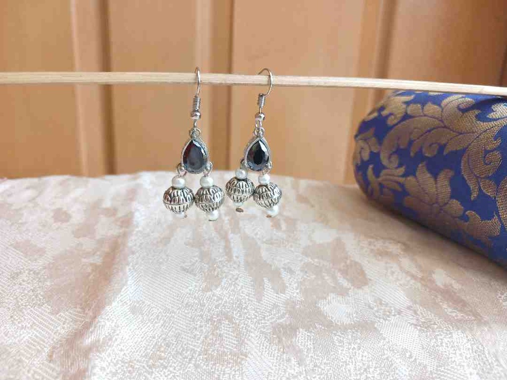 Traditional earrings 