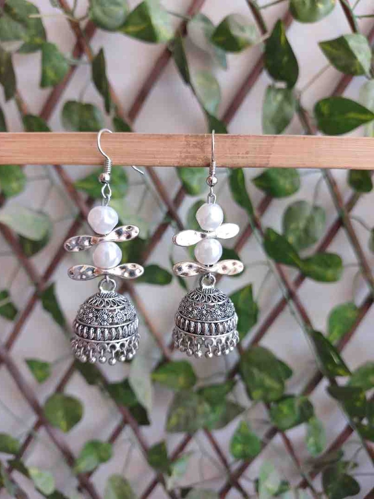 Traditional earrings 