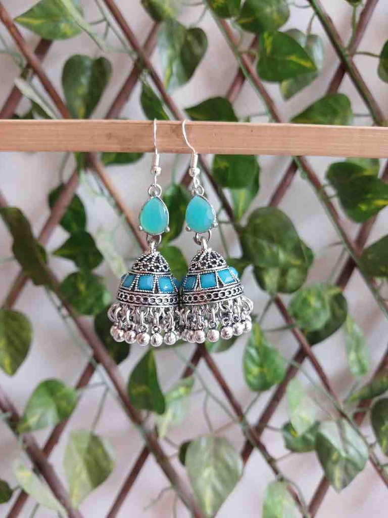 Traditional earrings 