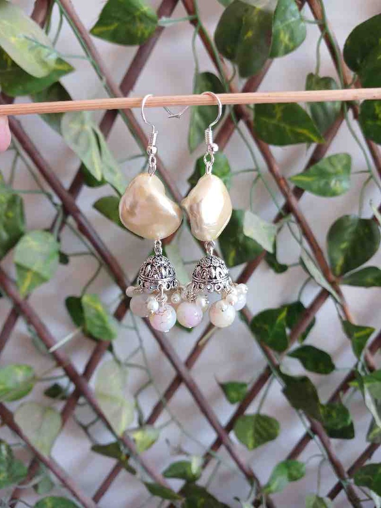 Traditional earrings 