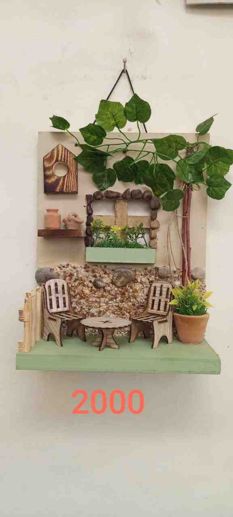 Wall hanging greenhouse 