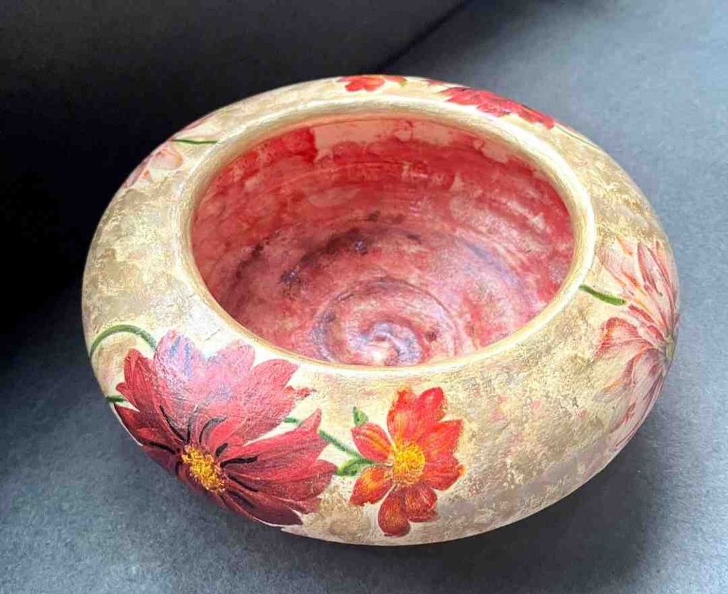 decorative pottery 
