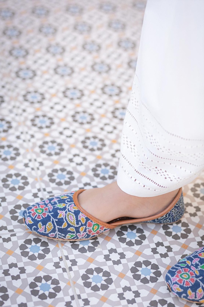 AJRAK EMBROIDERED KHUSA 3