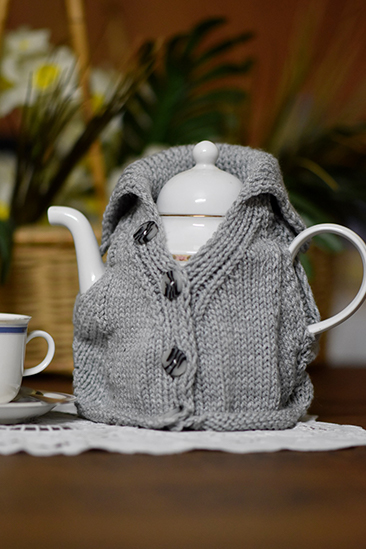 Collar Tea Cozy - Light Grey