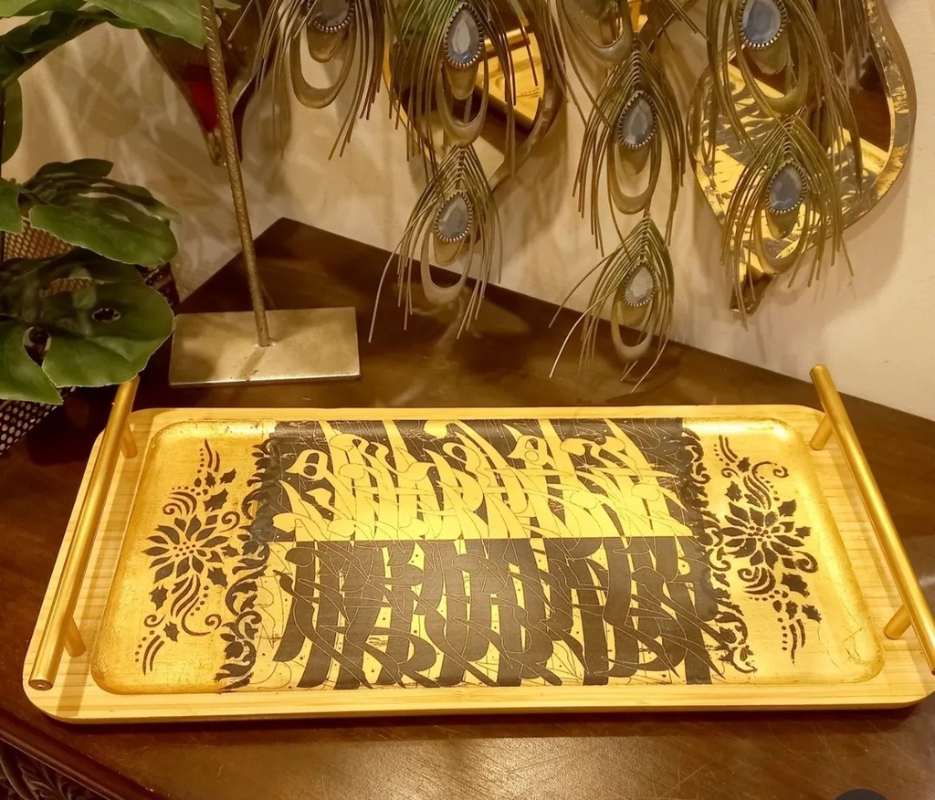 Pure wood tray or platter with handles