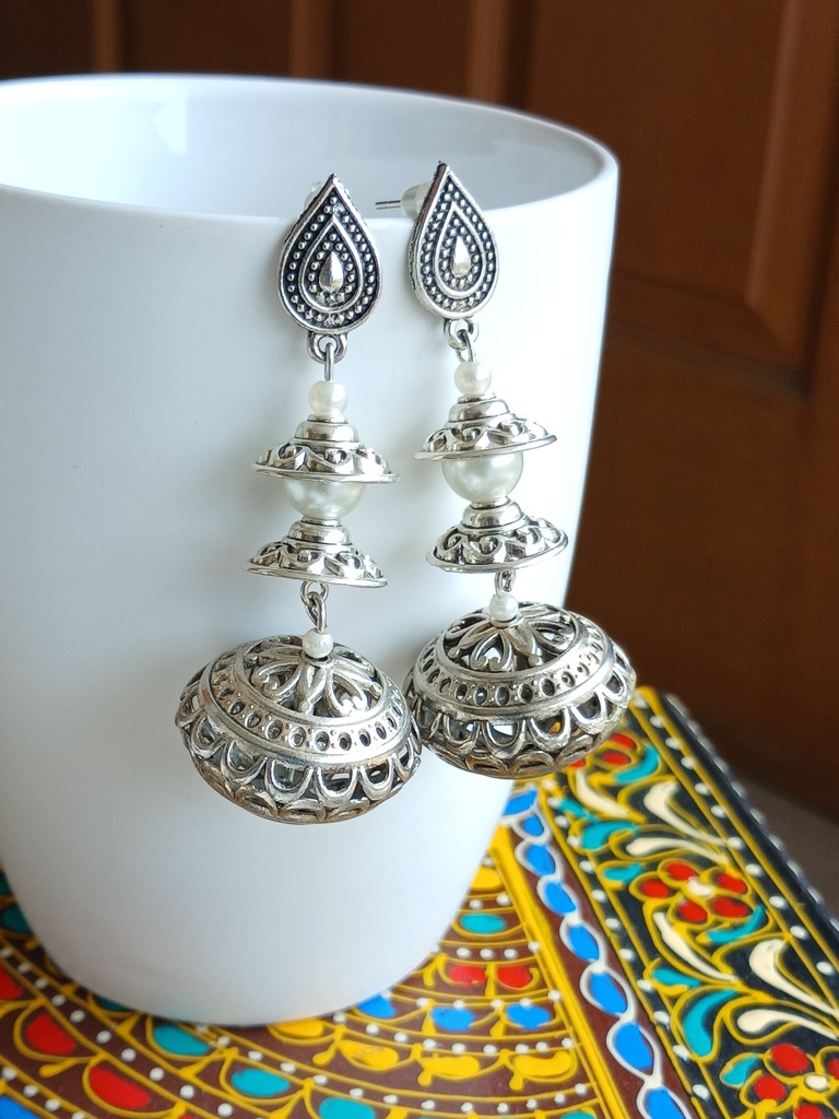 Traditional earrings