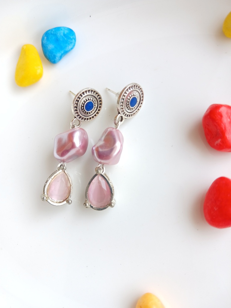 TRENDY EARRINGS