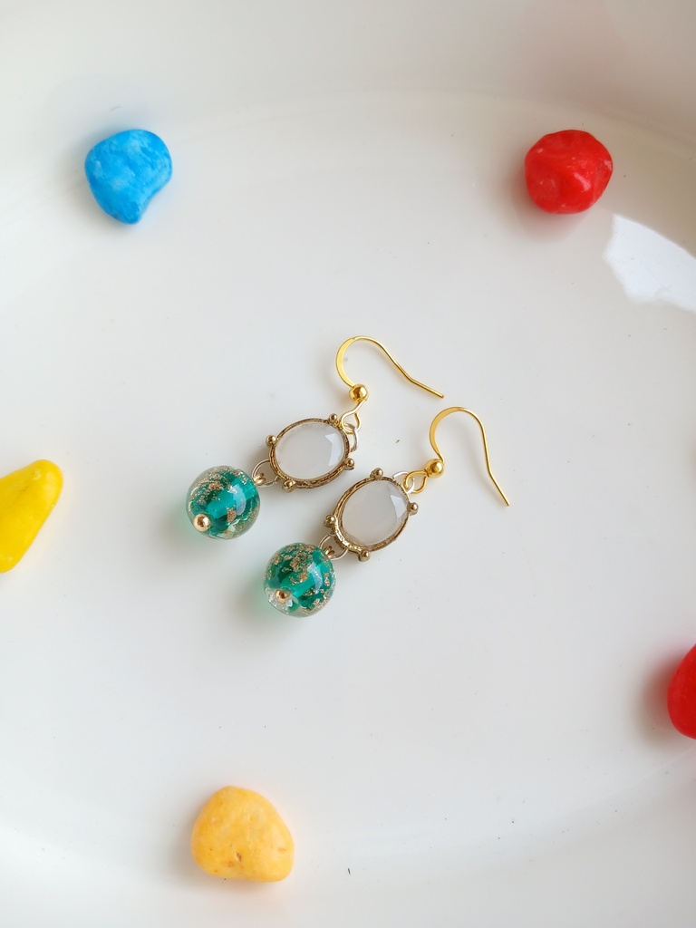 TRENDY EARRINGS