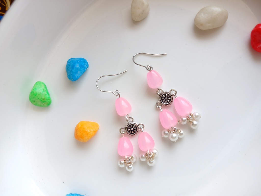 TRENDY EARRINGS