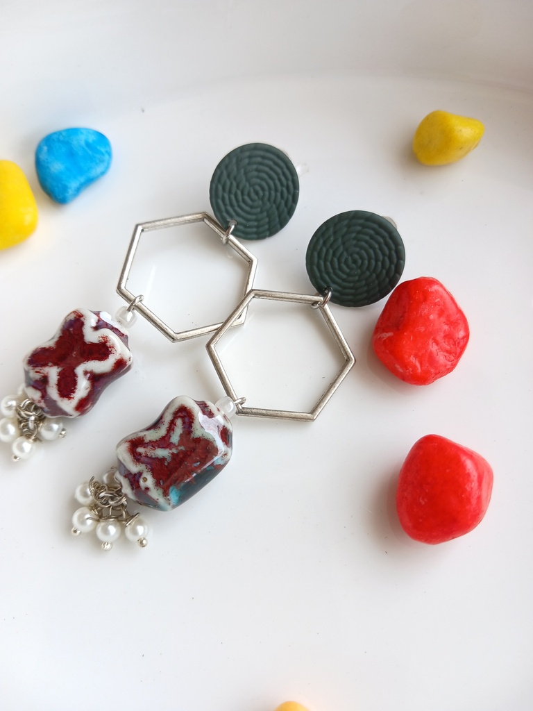 TRENDY EARRINGS