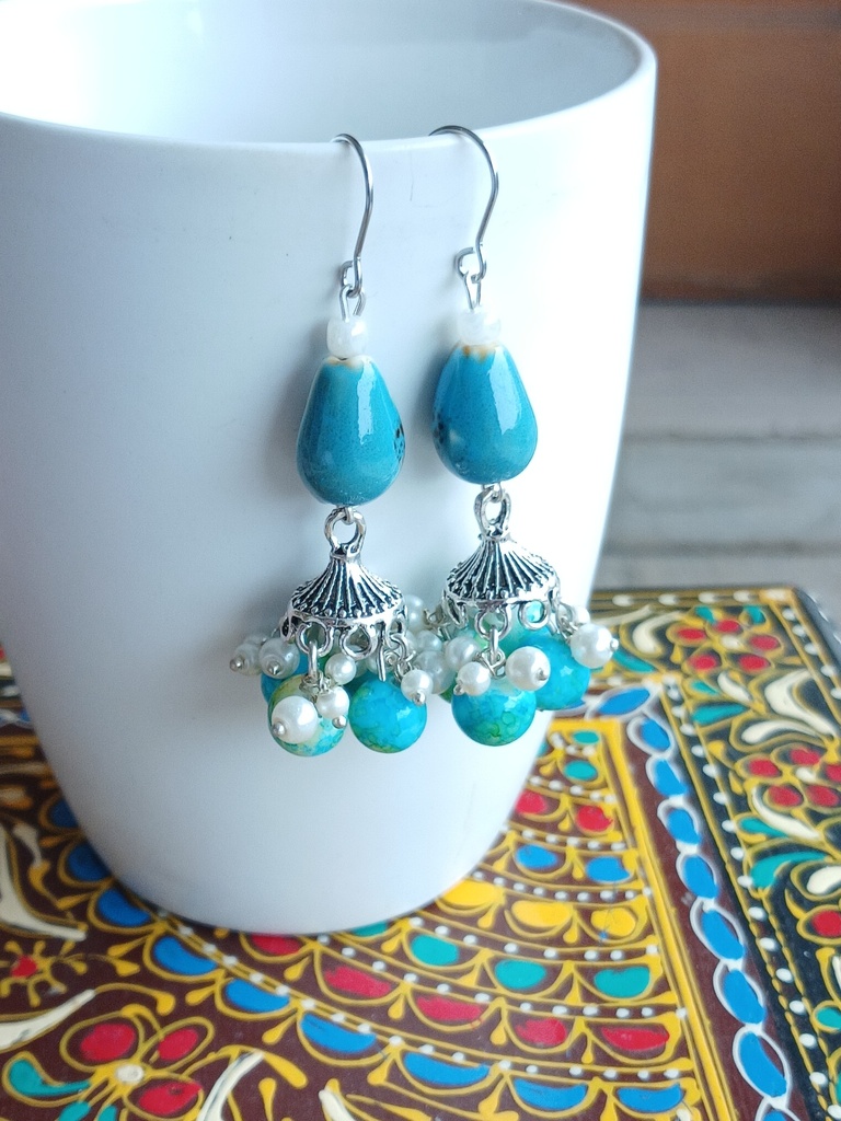 TRENDY EARRINGS