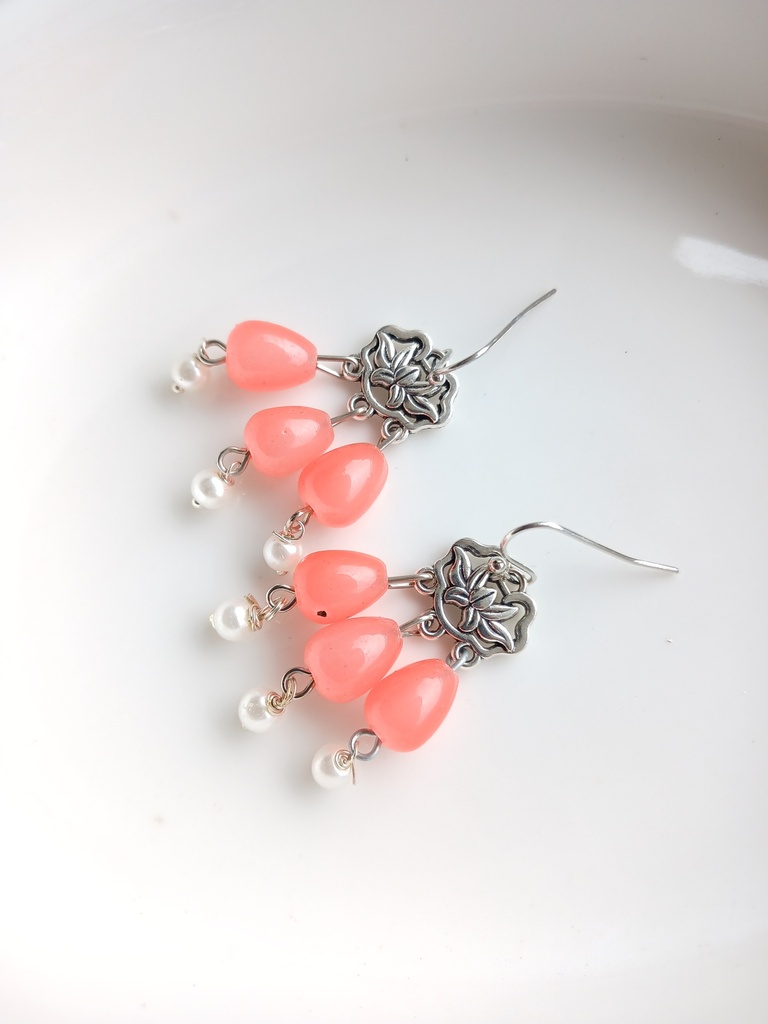 TRENDY EARRINGS