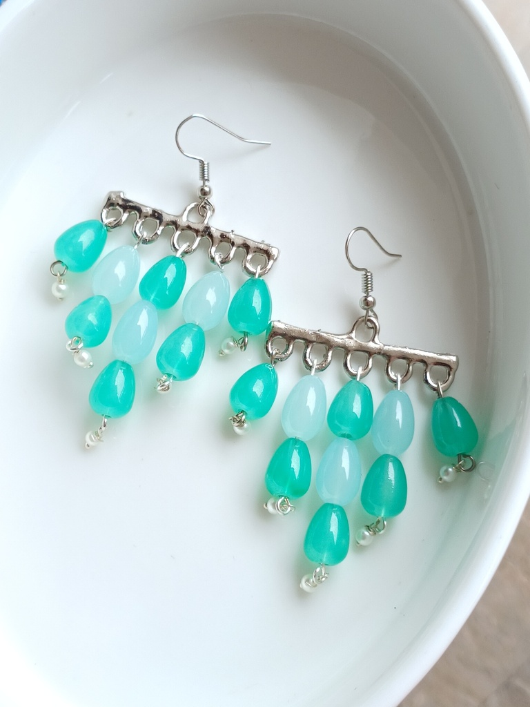 TRENDY EARRINGS
