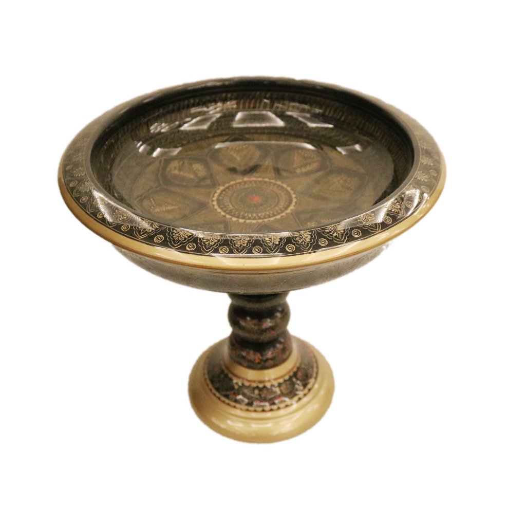 Lacquer art table
