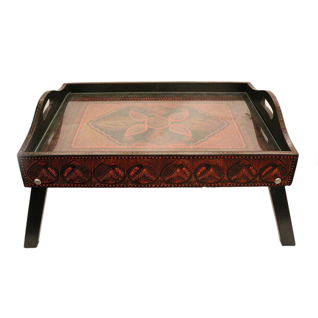 Lacquer art table