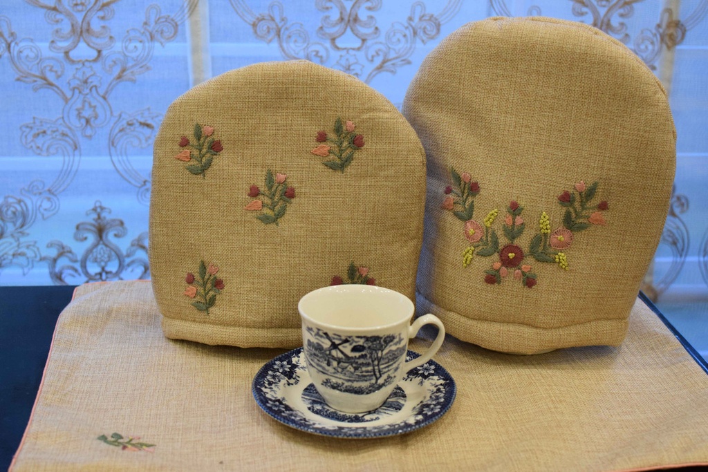 TC-24 Beige Jute Tea Cozies and Tray Mats Set
