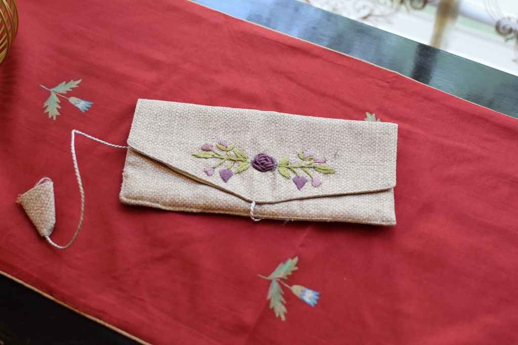 E-6 Beige Money Envelope