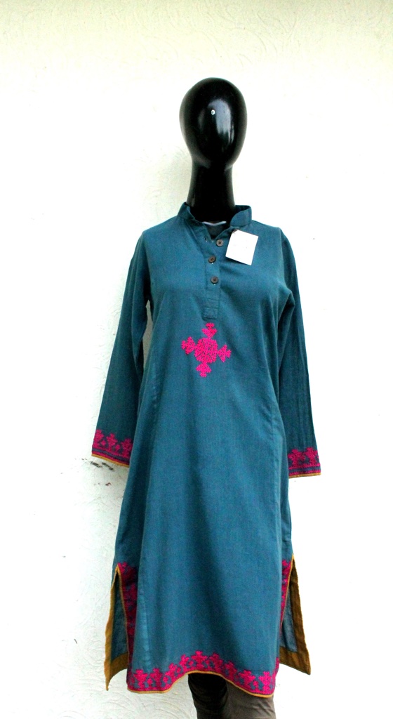 Blue full sleeves kurta with pink Hurmich (Sindhi) embroidery