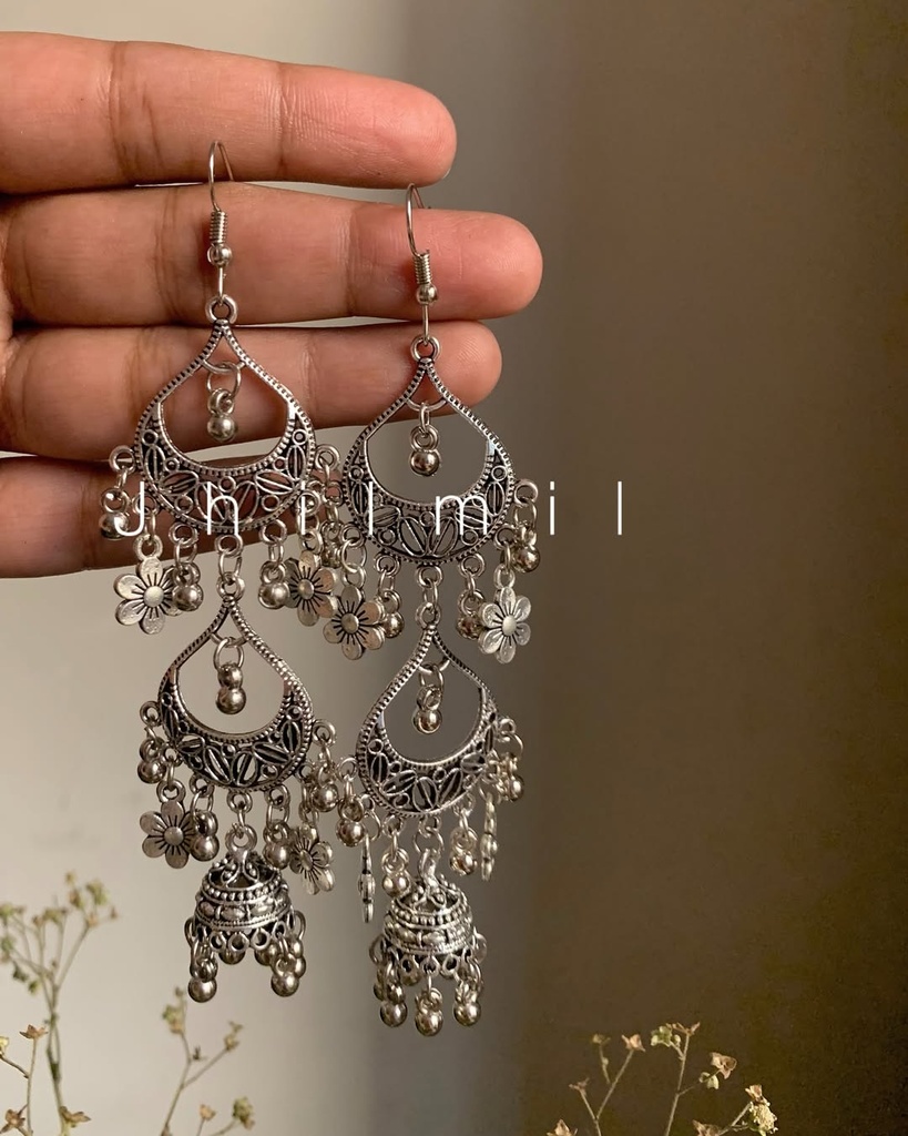 Cute Flower Hanging Jhumki