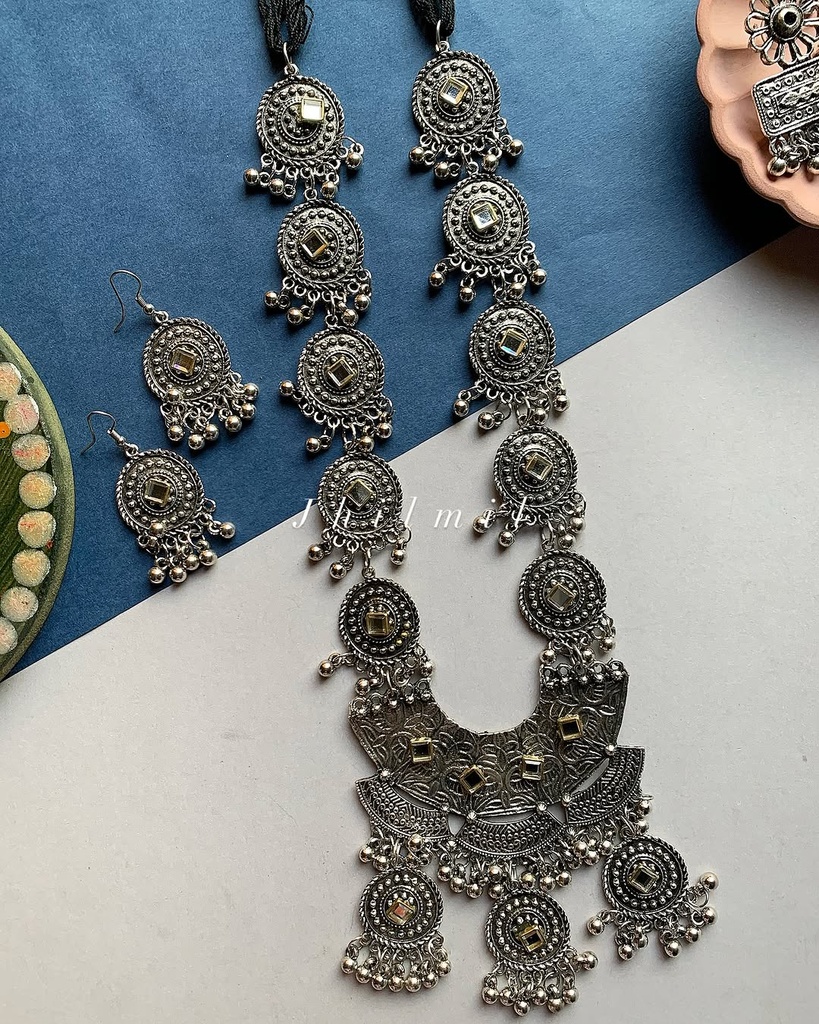 Kundan embellished Mala Set