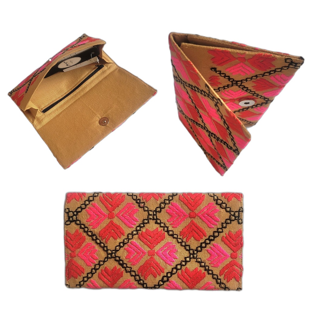 Adorably Handcrafted Embroidered Wallets – A Touch of Elegance