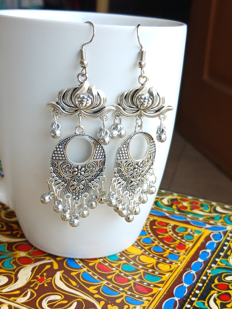 Traditional earrings